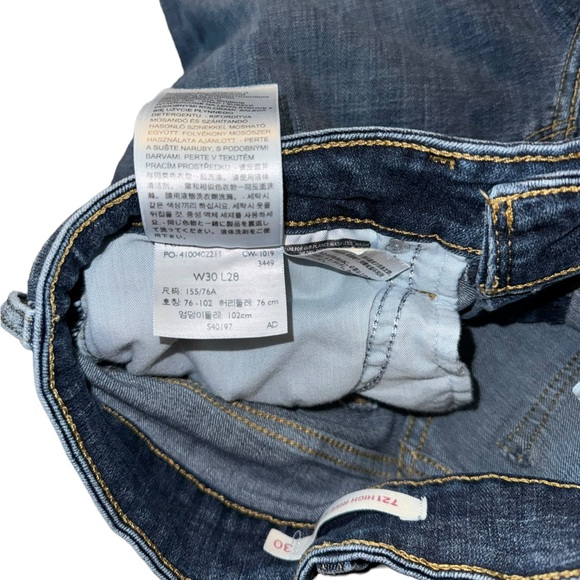 Levi's 721 High Rise Skinny Jean Dark Denim Women’s Size 30 - Picture 6 of 7